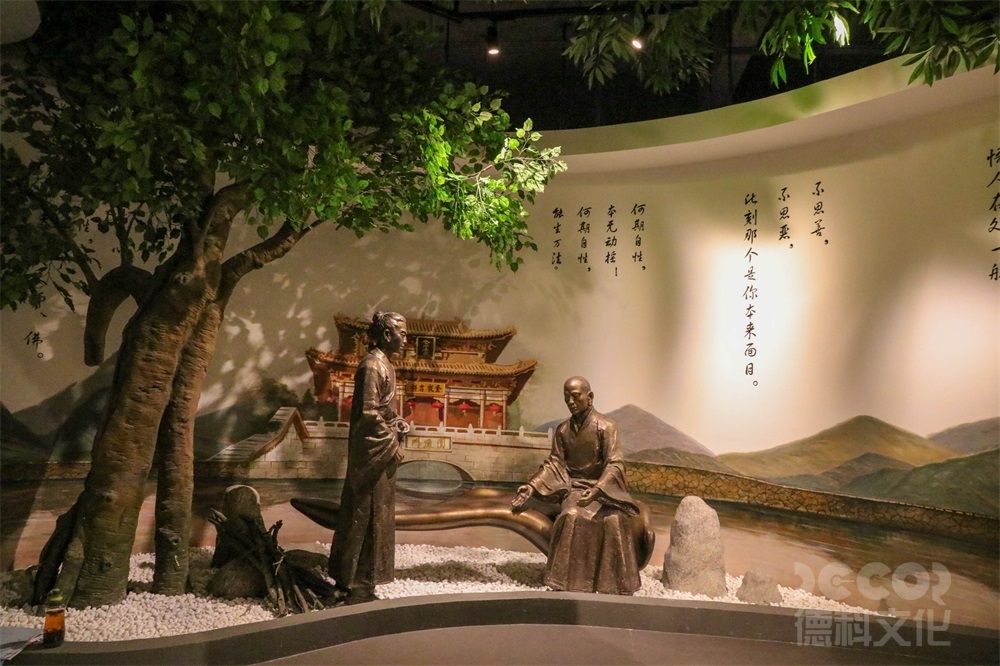 博物館裝修如何在展廳中創(chuàng)造出與展品歷史背景相符的環(huán)境和氛圍？