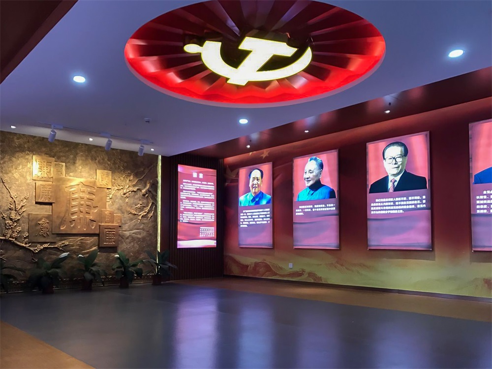 如何通過紅色展館設(shè)計(jì)展示黨的科技創(chuàng)新和科技發(fā)展成果？